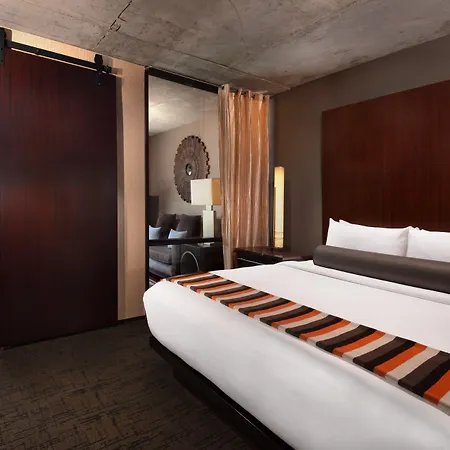 Hotel Eurostars Magnificent Mile