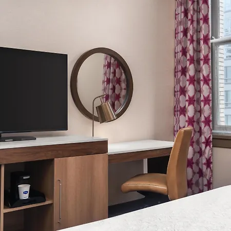 Hampton Majestic Theatre District Hotel 3*