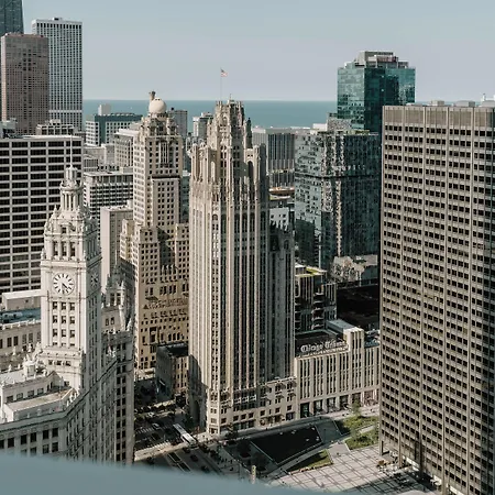 Hotel Club Quarters Wacker At Michigan, Chicago