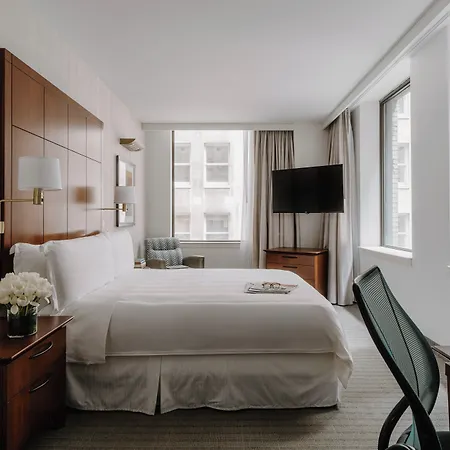Loop Hotel 4*