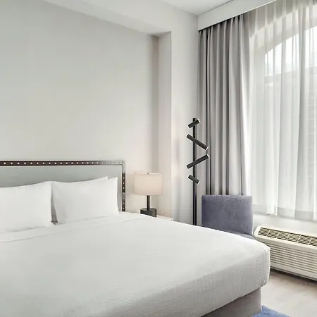 Fairfield And Downtown/ Magnificent Mile 3* Chicago