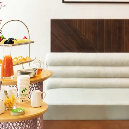 & Chicago-downtown By Ihg