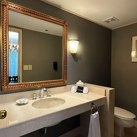 The Whitehall - Bw Premier Collection 3* Chicago