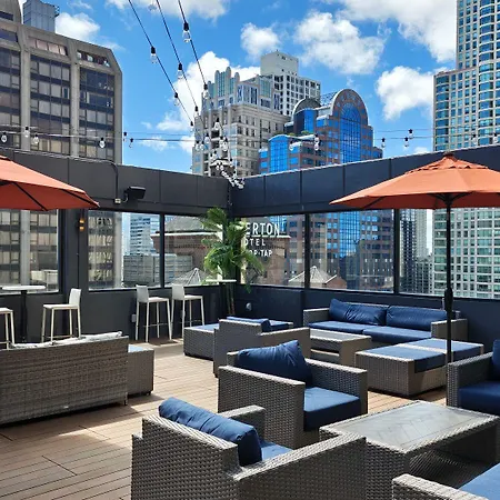 Hotel The Collection Magnificent Mile 4*