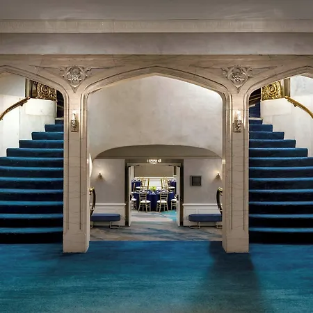 The Blackstone, Autograph Collection Hotel 4*
