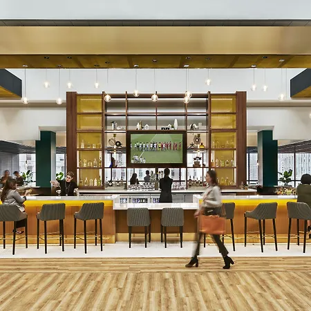 Hotel Mart Plaza River North, An Ihg 4*
