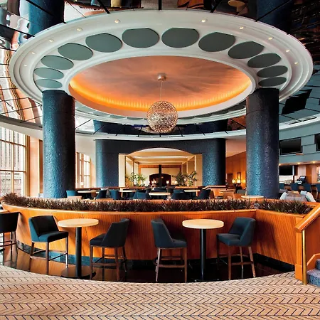 Sheraton Grand Riverwalk Hotel 4*