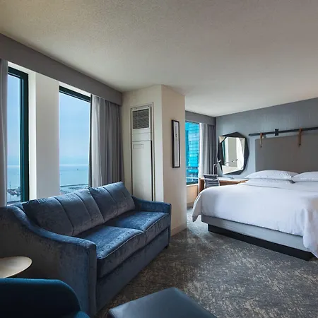 Sheraton Grand Riverwalk Hotel