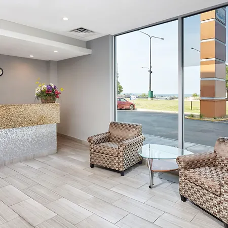 Shore Hotel 3*