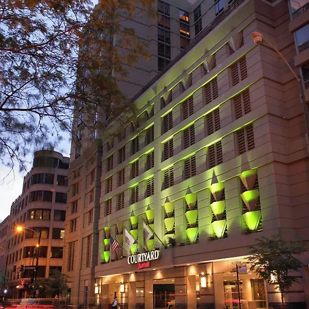 Courtyard By Marriott Downtown/river North Hotel Chicago