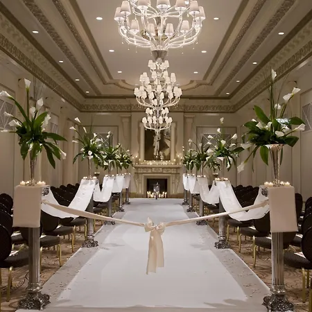 The Palmer House Hilton 4* Chicago