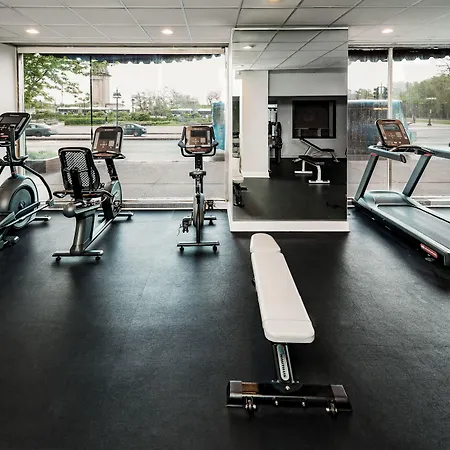 Hotel Congress Plaza 4*