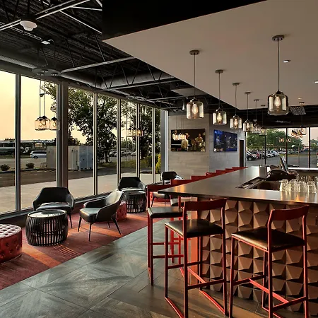 Hotel Midway Airport S By Ihg