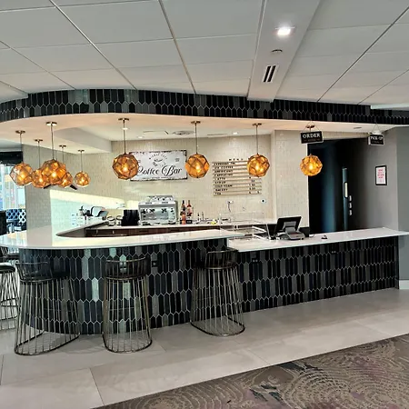 Midway Airport S By Ihg Chicago