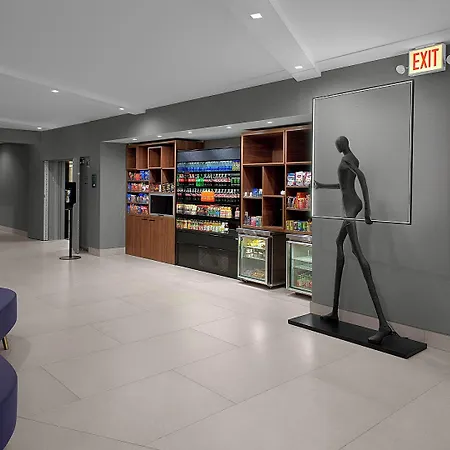Hotel Midway Airport S By Ihg 3*