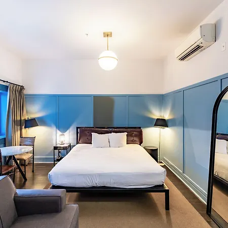 Hotel The Collection Wrigleyville 4*
