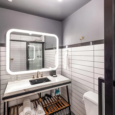 The Collection Wrigleyville Hotel