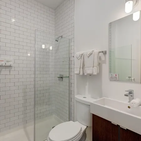 Ground Floor In By 747 Lofts *