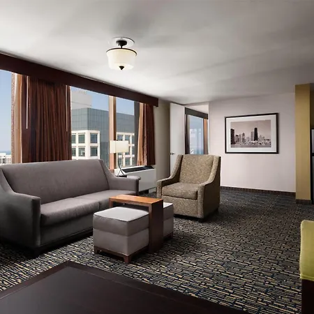 Hotel Homewood By Hilton Downtown - Magnificent Mile 3*