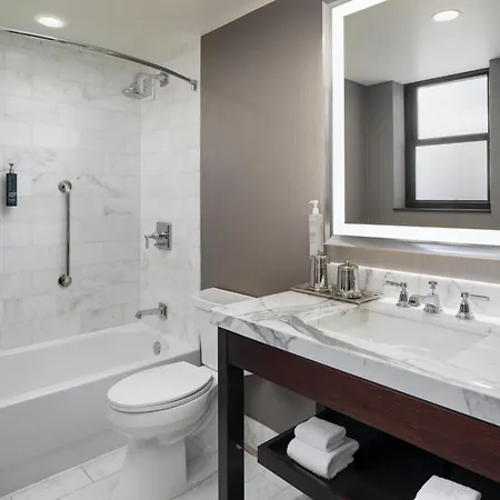 Hilton Chicago