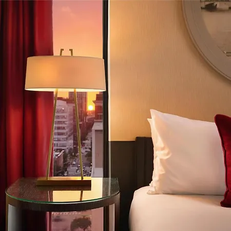 The Royal Sonesta River North Hotel Chicago