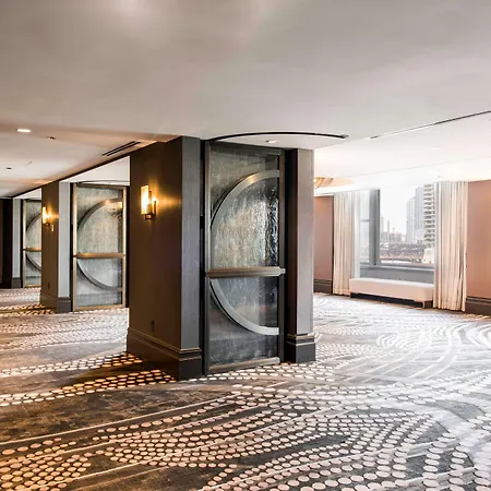 Londonhouse Chicago, Curio Collection By Hilton Chicago