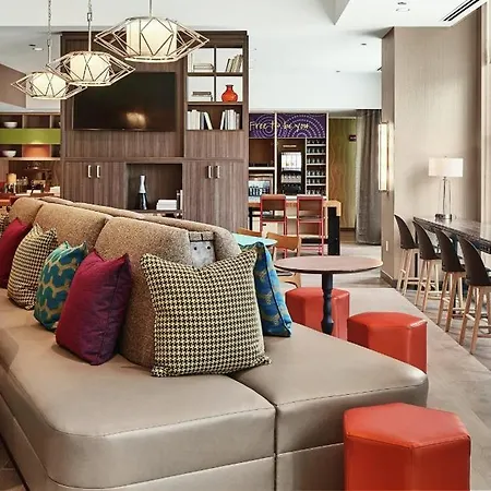 Home2 By Hilton Mccormick Place 3*