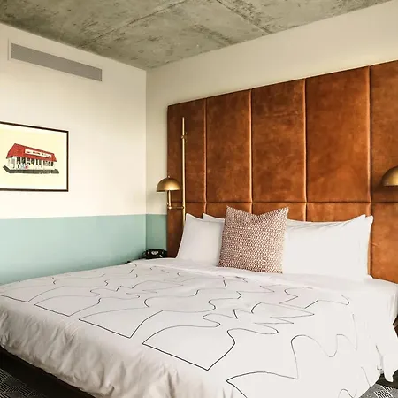 The Hoxton, Hotel