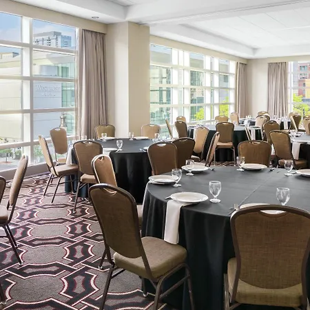 Home2 By Hilton Mccormick Place 3* Chicago