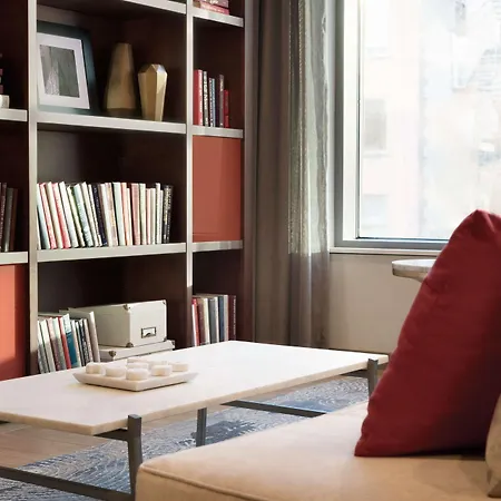 Hampton Inn Chicago West Loop Fulton Market Area Hotel 3*