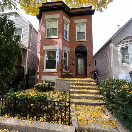 Classic Chicago Upstairs Apt Private Balcony * Chicago