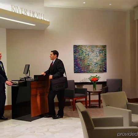 Hotel River 4*