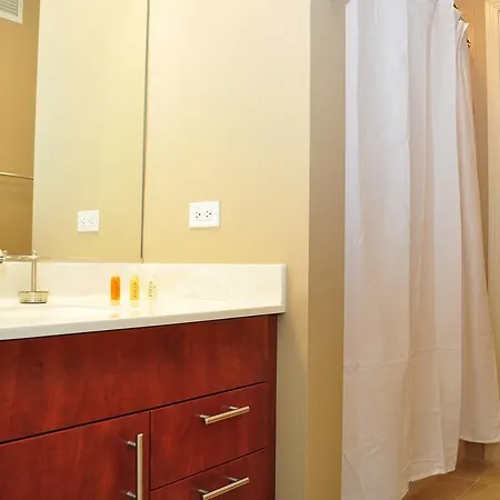 Aparthotel Modern Loop 4*
