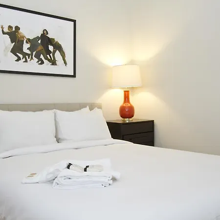 Apartment Four-bedroom On W Grace Street Apt 1w *