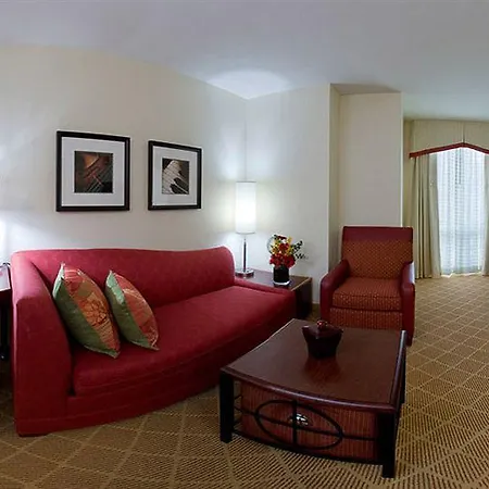 By Marriott Downtown/river North Chicago