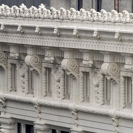 Hampton Majestic Theatre District Hotel