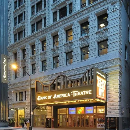 Hampton Majestic Theatre District Hotel 3*