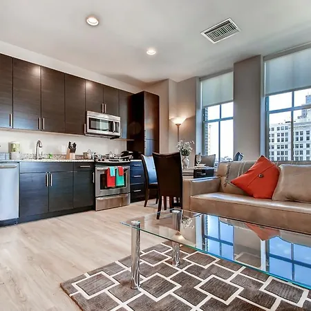 Global Luxury Suites At Block 37 *