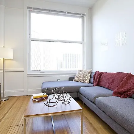 Apartment Two-bedroom On W Van Buren Street Apt 1304