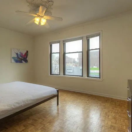 Apartment Three-bedroom On W Belmont Avenue Apt 2e Chicago