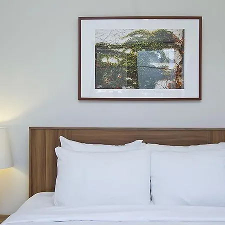 Six-bedroom On N Lincoln Avenue Apt 3 * Chicago