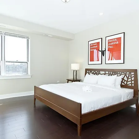 Two-bedroom On W Randolph Street Apt 6b Chicago