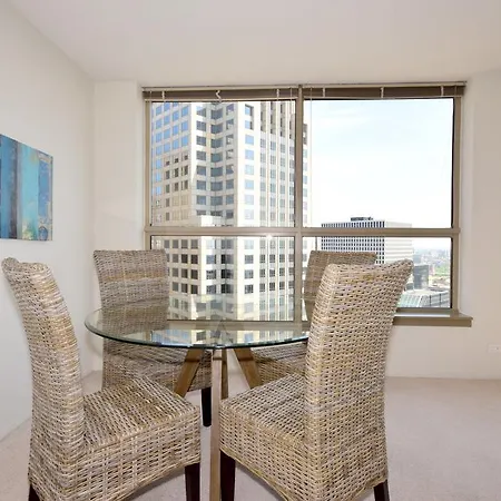 Modern West Loop Apartments