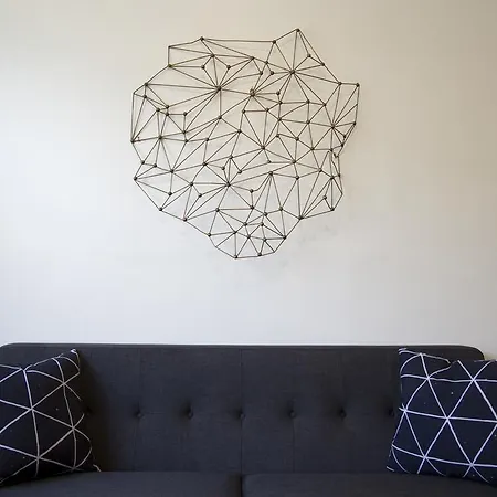 Three-bedroom On W Division Street Apt 2f *