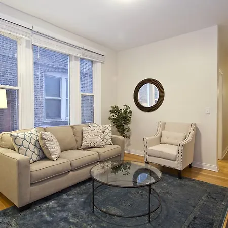 Apartment Two-bedroom On W Division Street Apt 1r