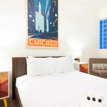 Apartment Studio On W Fullerton Avenue Apt C Chicago