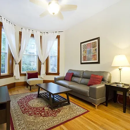 Three-bedroom On N Seminary Avenue Apt 1 Apartment