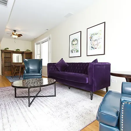 Two-bedroom On N Southport Avenue Apt 3b Apartment Chicago
