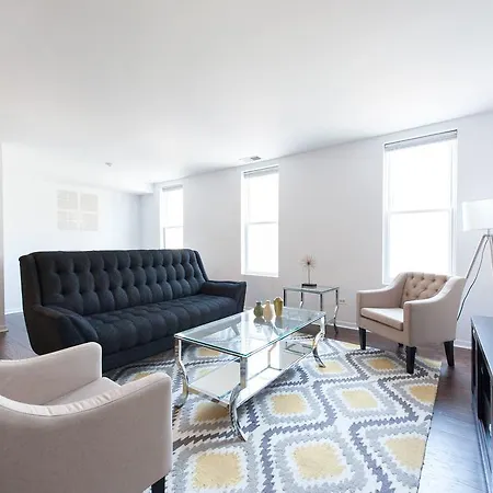 Three-bedroom On N Lincoln Avenue Apt 2f Apartment Chicago