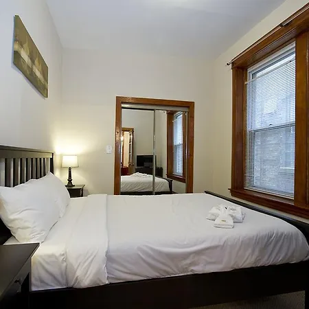 Apartment Three-bedroom On W Berwyn Avenue Apt 1 Chicago